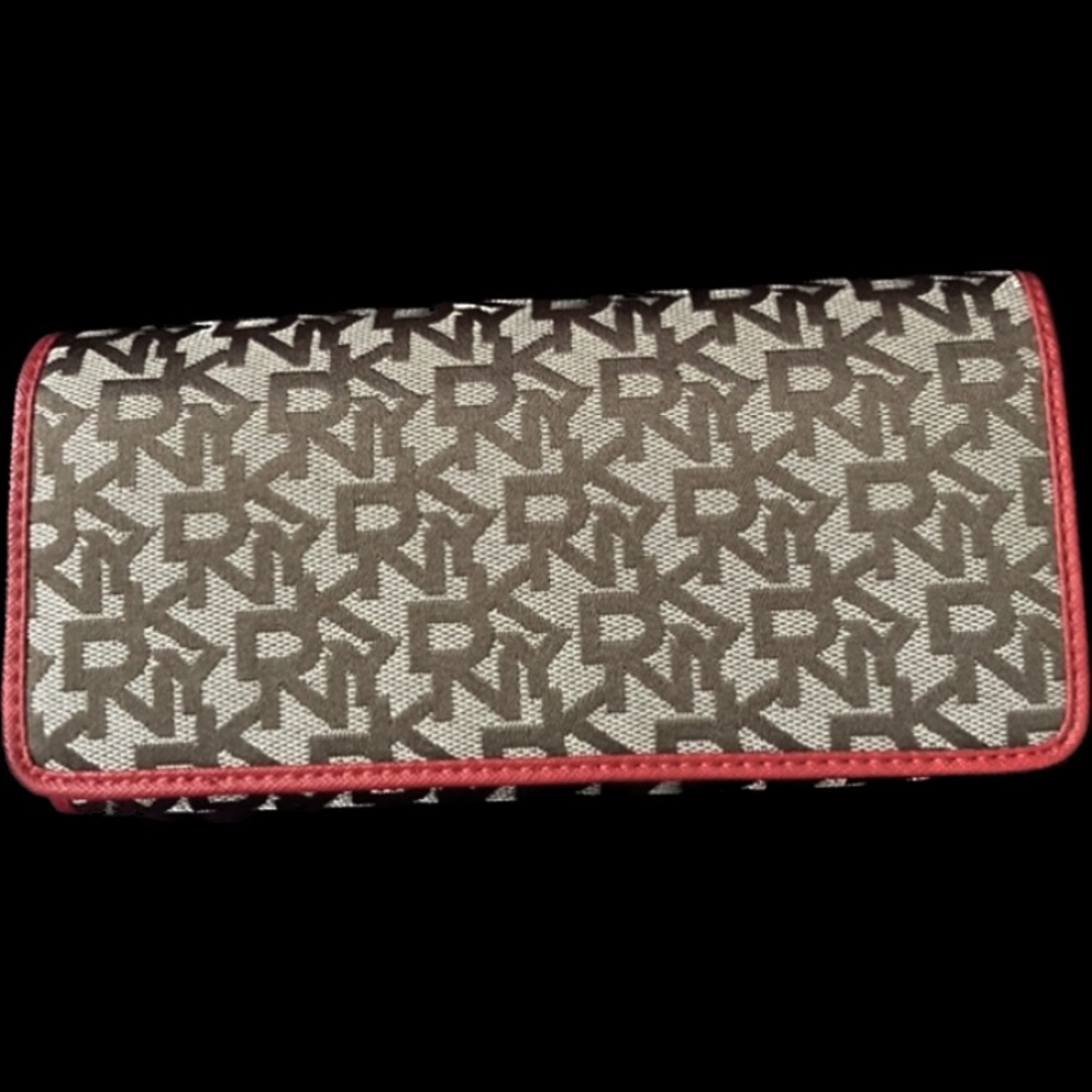 Women’s wallet